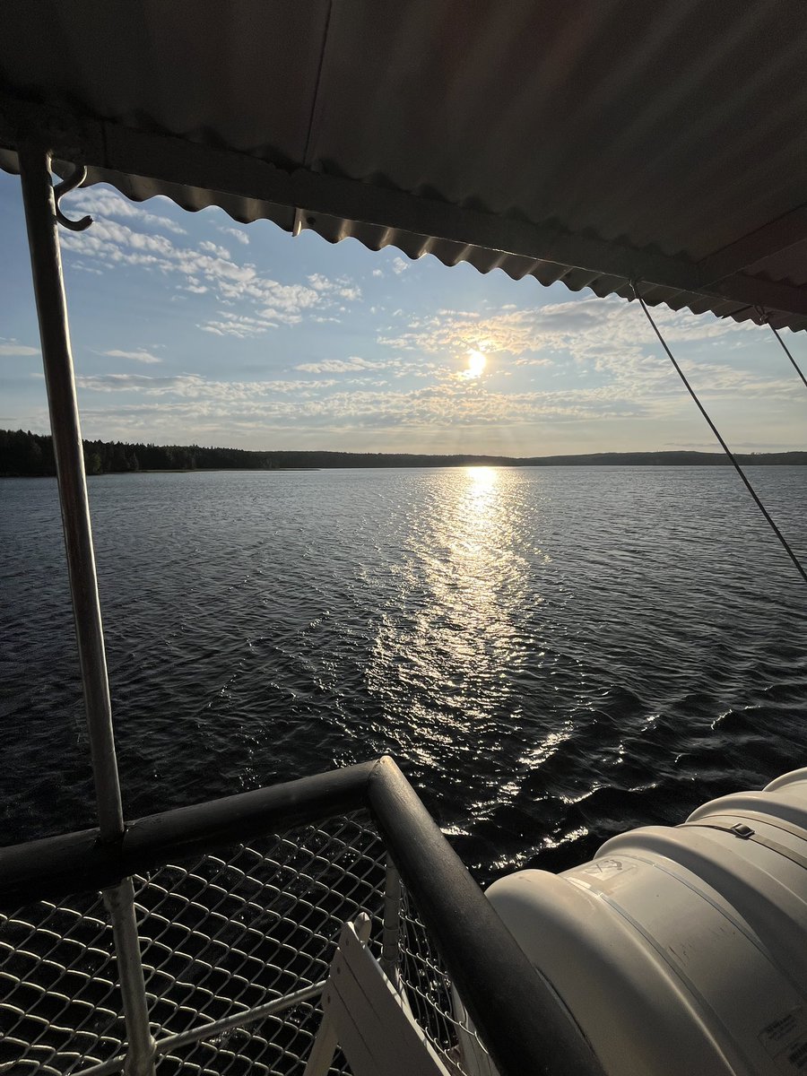 #Ruovesi kunta kutsui paikkakunnan yhdistys-, seura- ja järjestötoimijat leivoskahveille höyrylaiva #Tarjanne kyytiin. Hyvä idea kutsua iso joukko toimijoita yhtä aikaa laivaan. Monta yhteistyötä tuli sovittua maisemien ihailun lomassa. Arvostava ele kiitokseksi aktiivisuudesta!