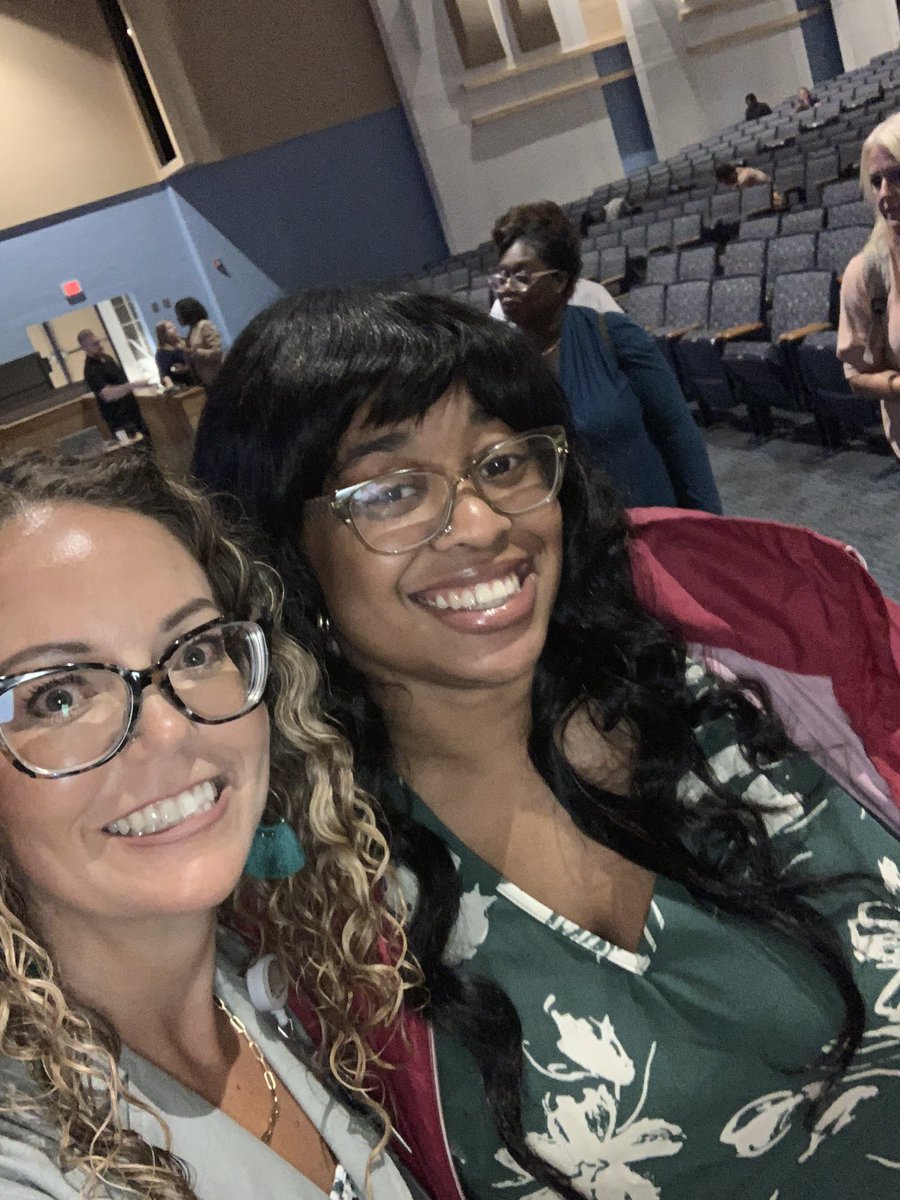 KlingerApril's tweet photo. So great to see a former student at the New Educator Training! Congratulations Destiny Askew-Payne! https://t.co/Gnkk5BOHlq