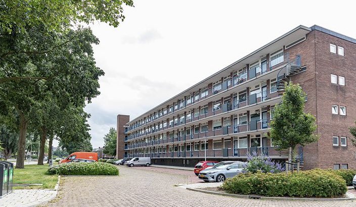 robertsnel's tweet image. Tip! Op zoek naar een leuke instapklare flat in #Papendrecht? Check: 

funda.nl/detail/8905896…

#woning #tekoop