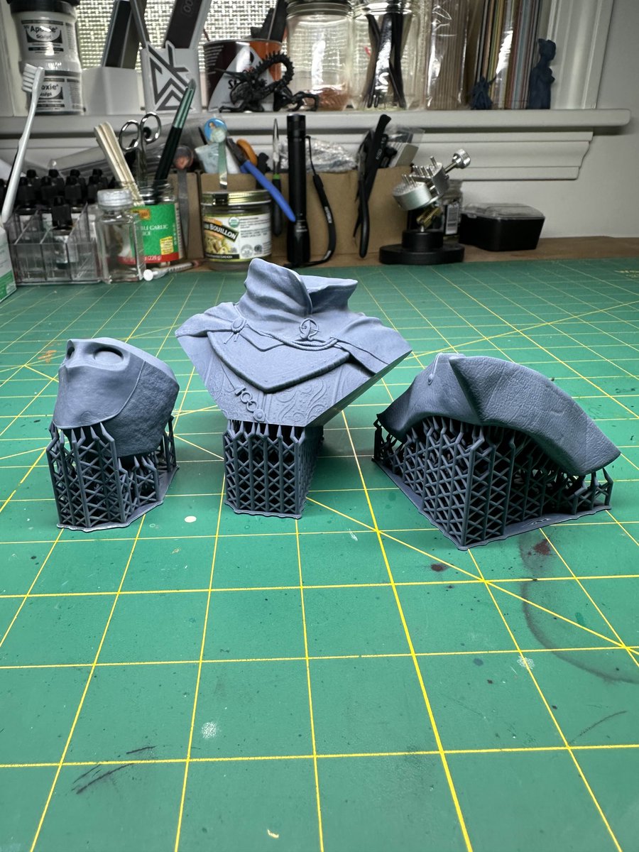 New Sculpt, Ringfinger Leonhard, up now for free on my Cults3d page, and I should be releasing a new original later this month / next month.

cults3d.com/en/3d-model/ar…