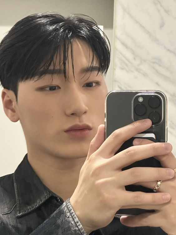 에이티즈 최산 벌크업 전후와 무대 및 화보 사진 28