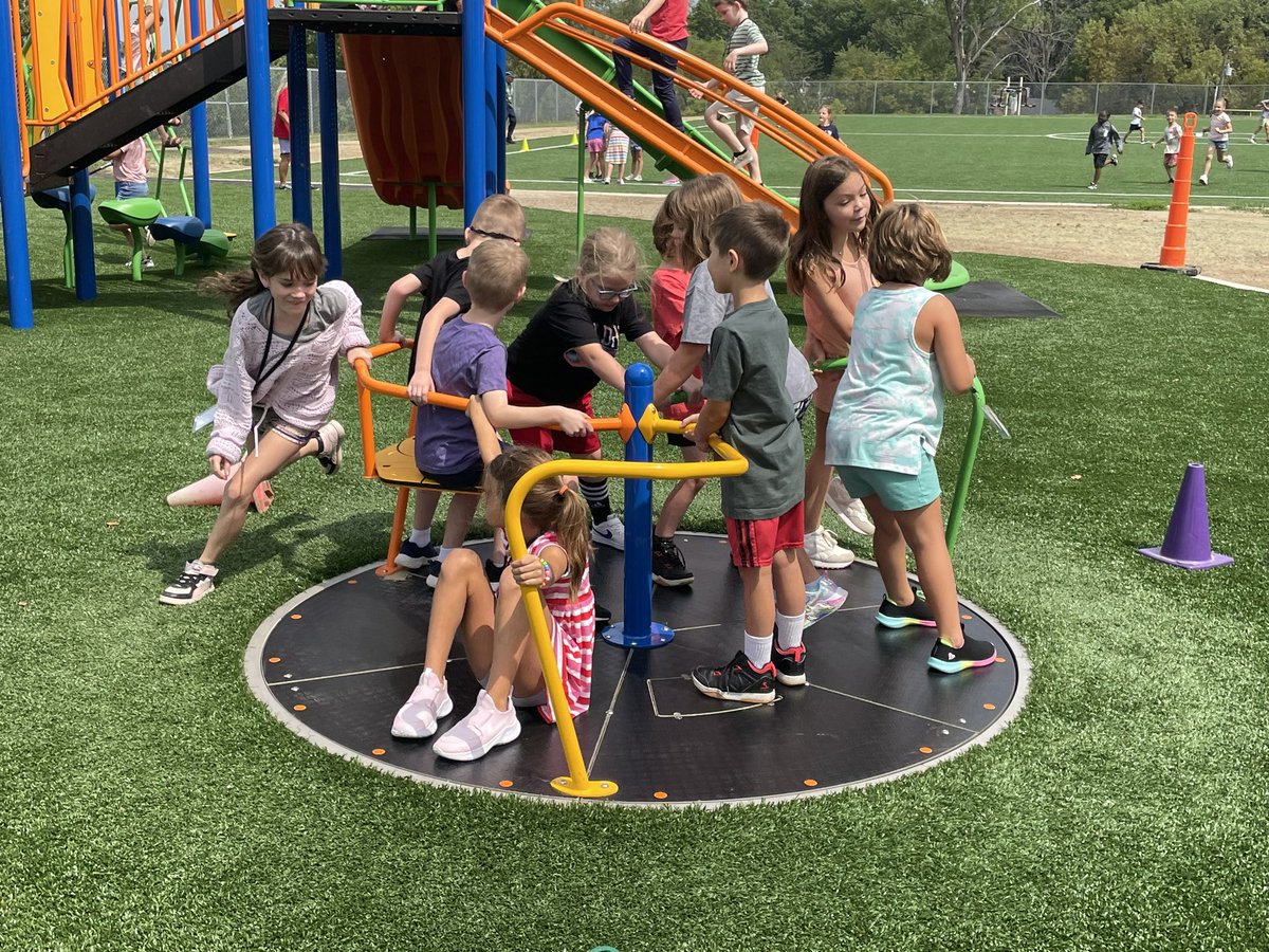 MeganBrethower's tweet photo. Lots of smiles and fun this week on our new playground structures! We are loving the accessible options and new turf! @GradenHornets https://t.co/qUjAIltfEP