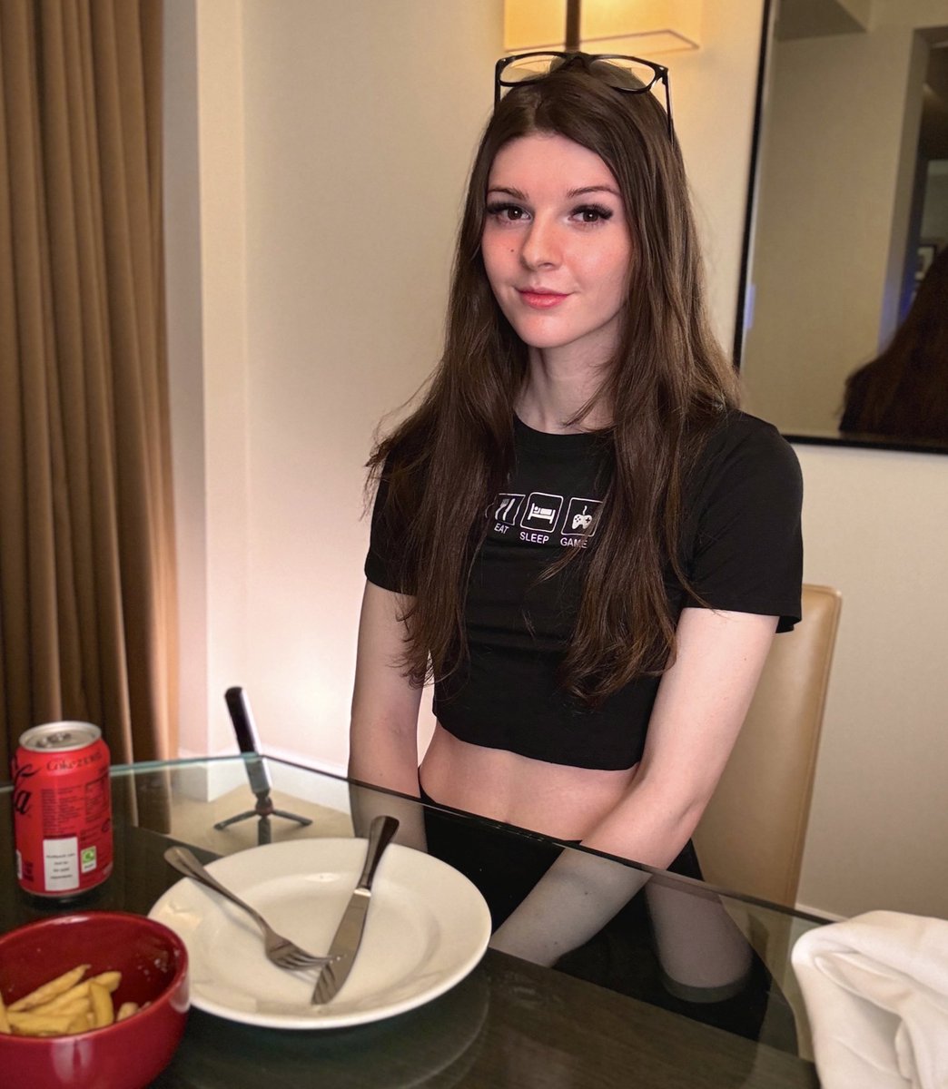 F1NN5TER tweet media