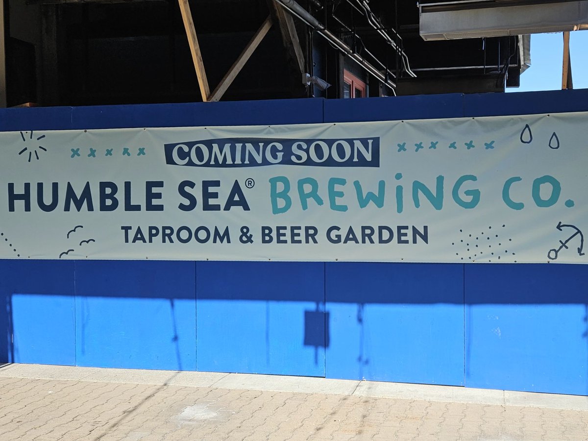 jadfoo's tweet photo. Was at Pier 39 this afternoon. What's happening with this place? Seems I've been hearing about it for a long time, but the notice is only dated June of this year. Doesn't look anywhere near being ready to open.
@humblesea #CraftBeer #humbleseabrewing @PIER39 https://t.co/nnlafKDGz8