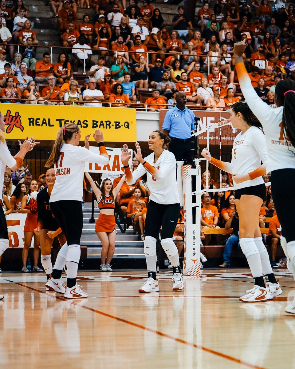 Texas Volleyball tweet media