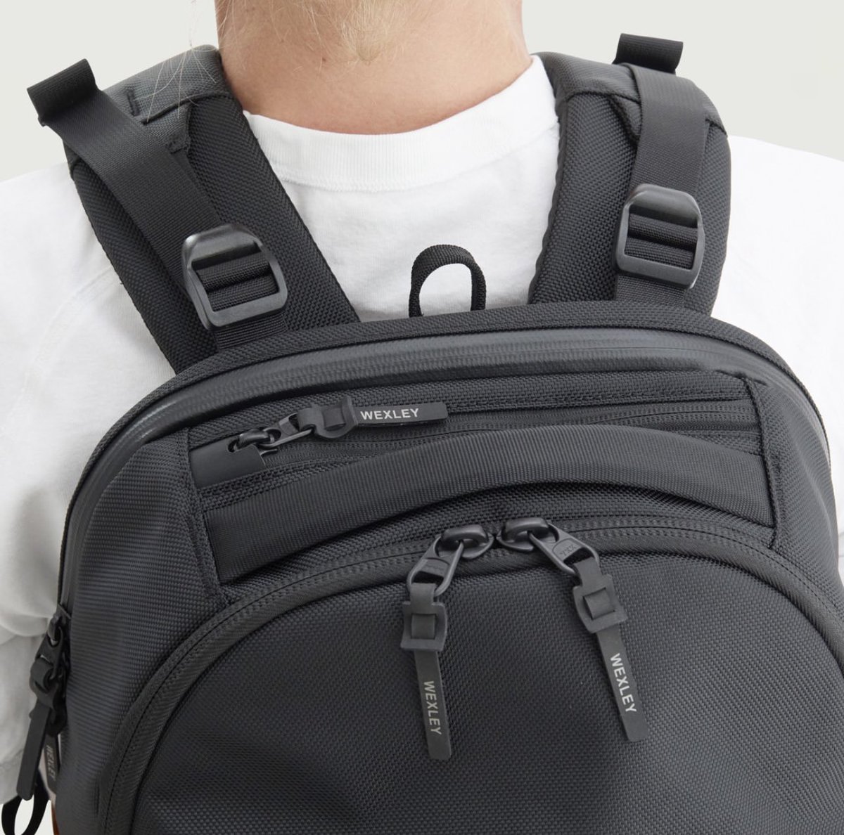 WEXLEY Jacob Pro Pack Half zip でありながら独立したPCポケットを