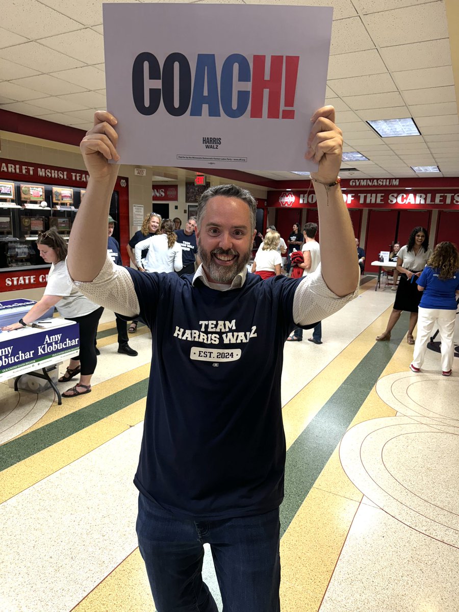 nellep67's tweet image. Rep. Luke Frederick is 🔥 up and Mankato proud for @Tim_Walz. @MinnesotaDFL @mnhouseDFL @KamalaHarris @KamalaHQ @DNC @CD1DFL