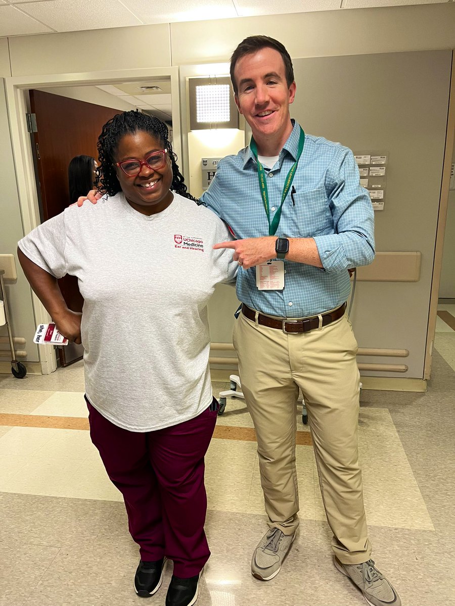 TedImbEARy's tweet photo. Today was Sheri’s last day with us as a medical assistant in the @UChicagoOHNS clinic 😰 We will miss her as she moves on to her new role as an inpatient @UChicagoMed nurse, but know that she will always be reppin the @UChicagoHearing shirt! #Teamwork #TheEar https://t.co/2hnQvXGzmt