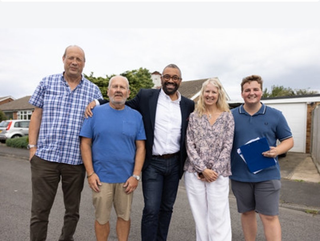 AndrewHixon6's tweet photo. Campaigning in Marske with @JamesCleverly for Stephen Crane. https://t.co/B7DxYuu9SU