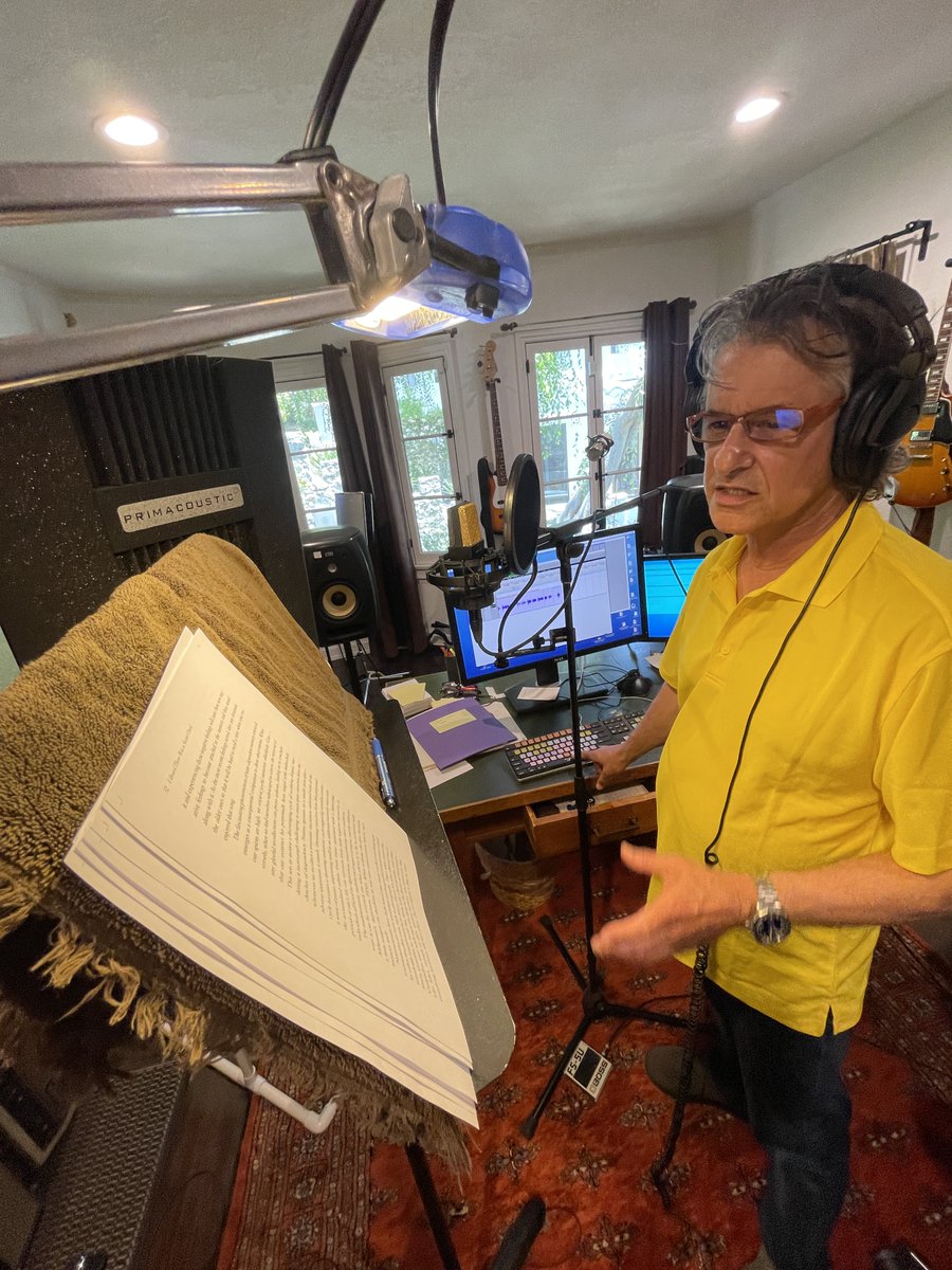 danlevitin's tweet image. Here I am in the studio recording the audiobook version of I HEARD THERE WAS A SECRET CHORD. The book goes on sale in hardcover, ebook, and audio next week.

Get the audiobook here: rbmediaglobal.com/audiobook/9798…