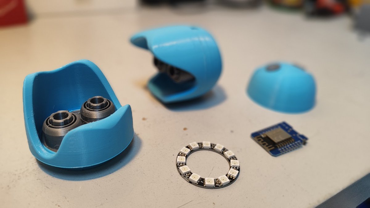 Motokey ∞ tweet media