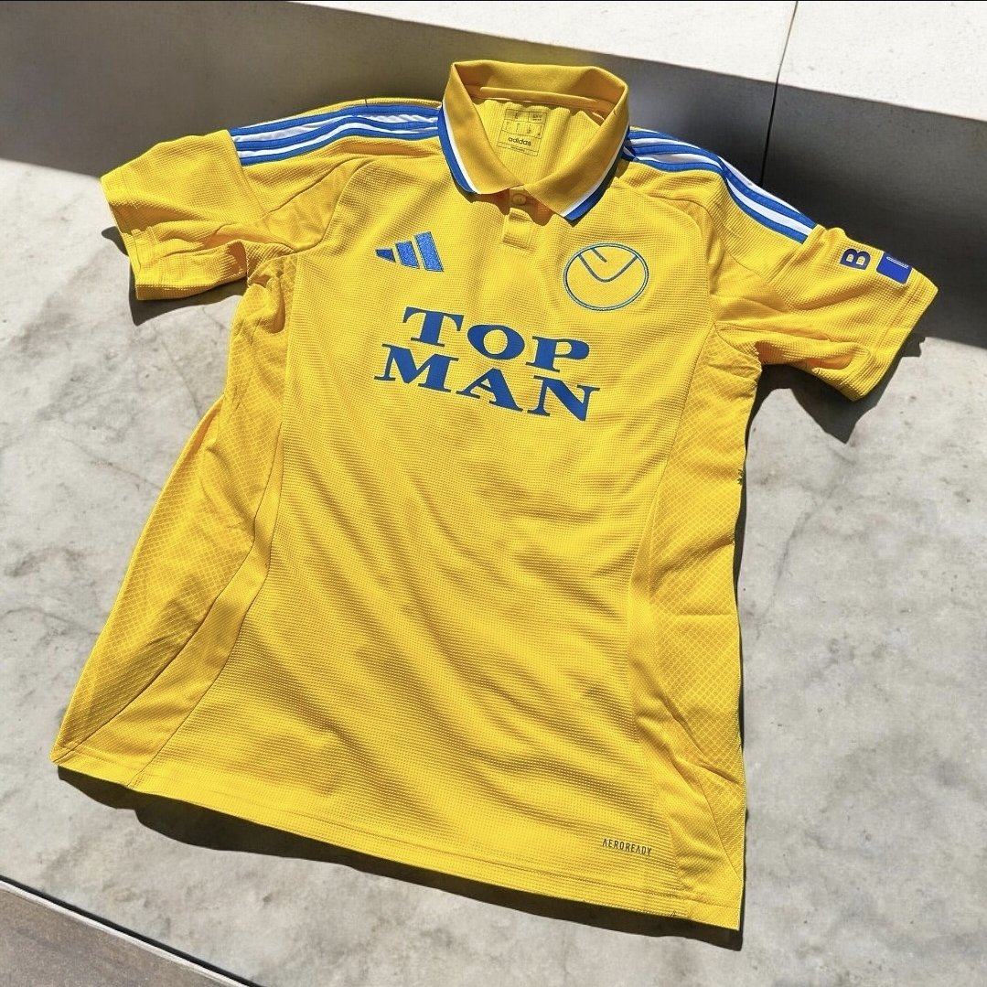 𝓑𝓾𝓬𝓴𝓮𝓽𝓗𝓪𝓽𝓒𝓾𝓼𝓽𝓸𝓶 (@buckethatcustom) on Twitter photo 