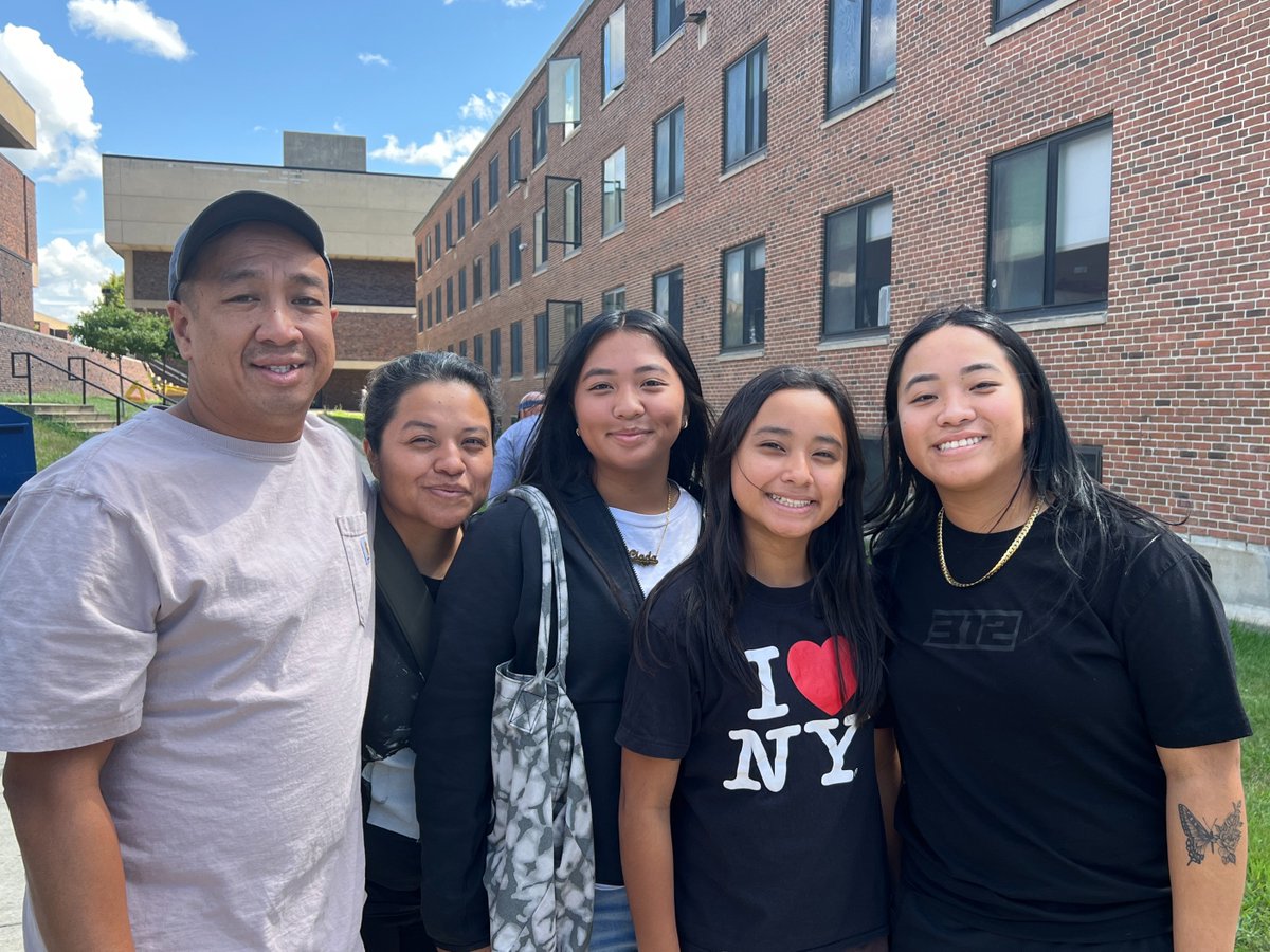 Today was a beautiful day for new student move-in!