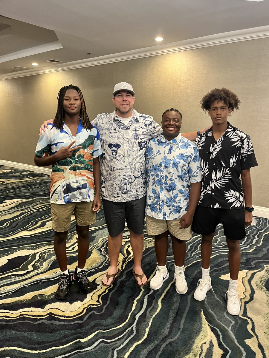 QBs looking 🔥🔥🔥 tonight headed to the Jungle Queen Cruise. #BrowardCountyShowcase <a href="/PTRFootball/">Peachtree Ridge Football</a> #QBs <a href="/TCreatedplayer/">Darnell Kelly “The Created Player” C/O 26</a> <a href="/JaylonQb/">Jaylon Miller(qb)</a> <a href="/ZClass28/">Zain Belfield</a>