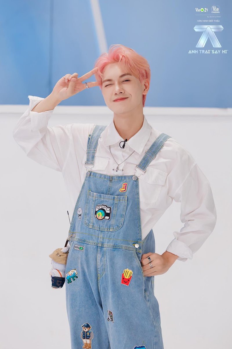 Tự nhiên tập 9 hoá thân thành anh bé nào vậy ta? Ai muốn bắt anh bé này về nuôi không ạ? 🤣🤣🤣

---
#AnhTraiSayHi #AnhTrai
#VieON #VieChannel #DatVietVAC #30NamCoMotDatViet #JSOL <a href="/DreamS_Vietnam/">DreamS Entertainment</a>