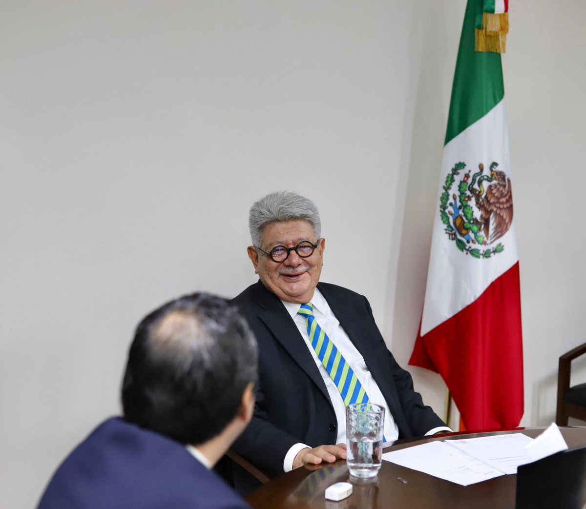 TFCA_mx's tweet photo. El Magistrado Presidente @PlacidoMorales_ recibió en el @TFCAx al Dr. Rafael Muñoz Fraga, Gerente de Asuntos Jurídicos de #INFOTEC https://t.co/IgL0Veafca