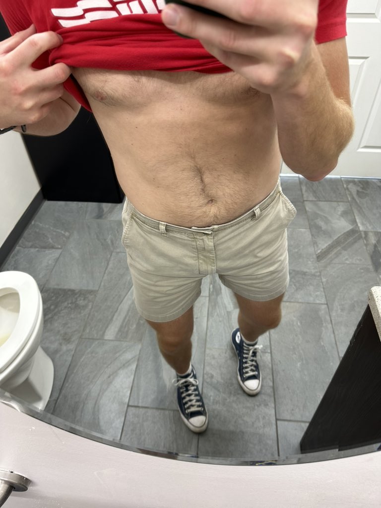 spark_jasper's tweet photo. Bored at work 🙃 https://t.co/3vPWiXPx2Q