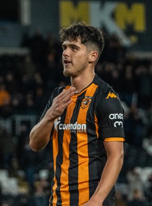 KurtJohansson_'s tweet photo. Hull City's Ryan Giles is still Middlesbrough's main target for the left back position and has been for a few weeks.

Giles has started all three games for Hull this season.

(Alan Nixom) #hcafc #Boro https://t.co/4vIdEy9aTo