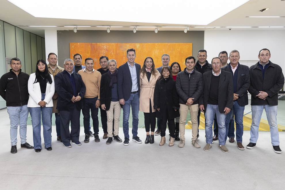 gobdecordoba's tweet image. ✍️ Firmamos convenios con 13 intendentes del departamento #SanAlberto para implementar un nuevo plan de infraestructura que mejorará la calidad de vida de sus habitantes.

✅ Las #obras se llevarán adelante con los recursos del Fondo Complementario de Obras de Infraestructura