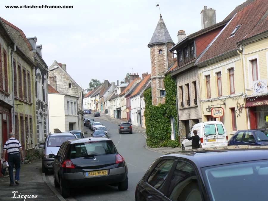 france_images's tweet photo. The main road in the village of #Licques in Northern France https://t.co/hk0DE1QHup
#France 🇨🇵 #travel #photo https://t.co/uGP5W9Awb5