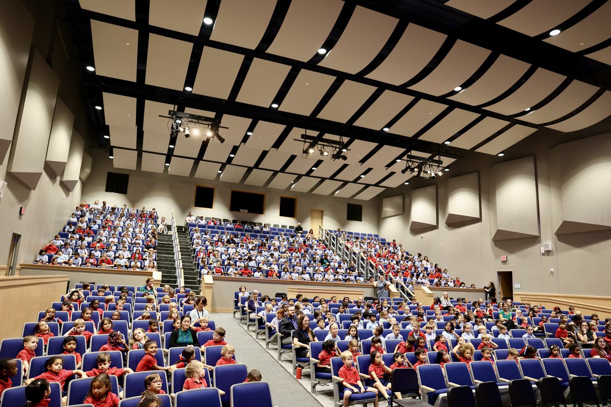 BISHouston's tweet image. What makes our school so special? Welcome to our world #globalfamily #BISHouston #primaryassembly #primaryschool