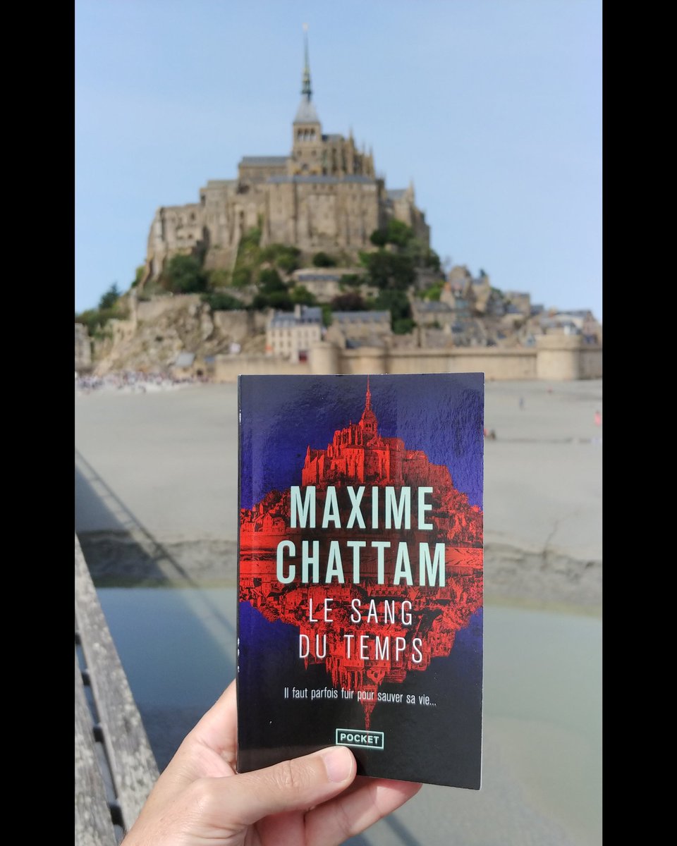 MatireNoire5's tweet photo. Passage obligé au Mont Saint Michel, re-lecture obligée (et avec plaisir) de #lesangdutemps de @ChattamMaxime paru chez @Pocket_Editions 

Clin d'oeil à @ThoudracMatto 😉 https://t.co/PWn5JbCGBa