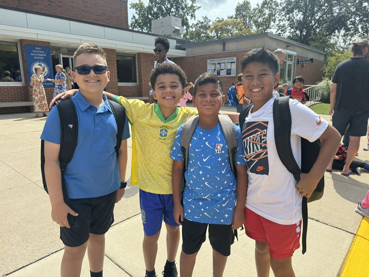 It was a picture perfect first day of school! It’s going to be a great year, Mustangs! #RomonaROCKS