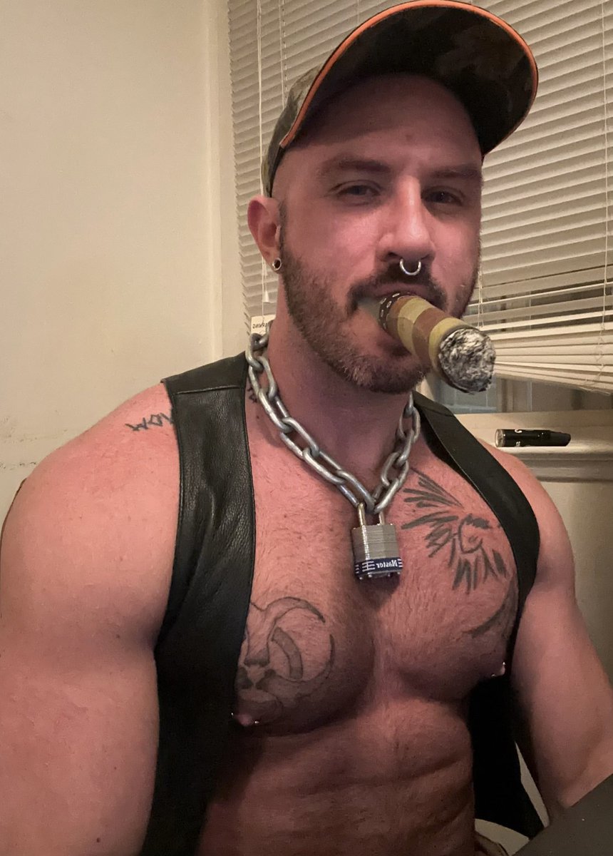 Who wants to be my ash tray? 😈