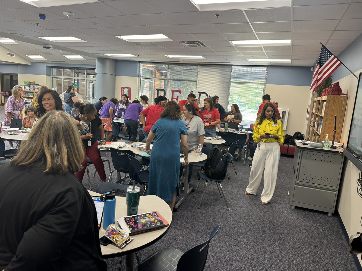 Carmen De Los Santos tweet media