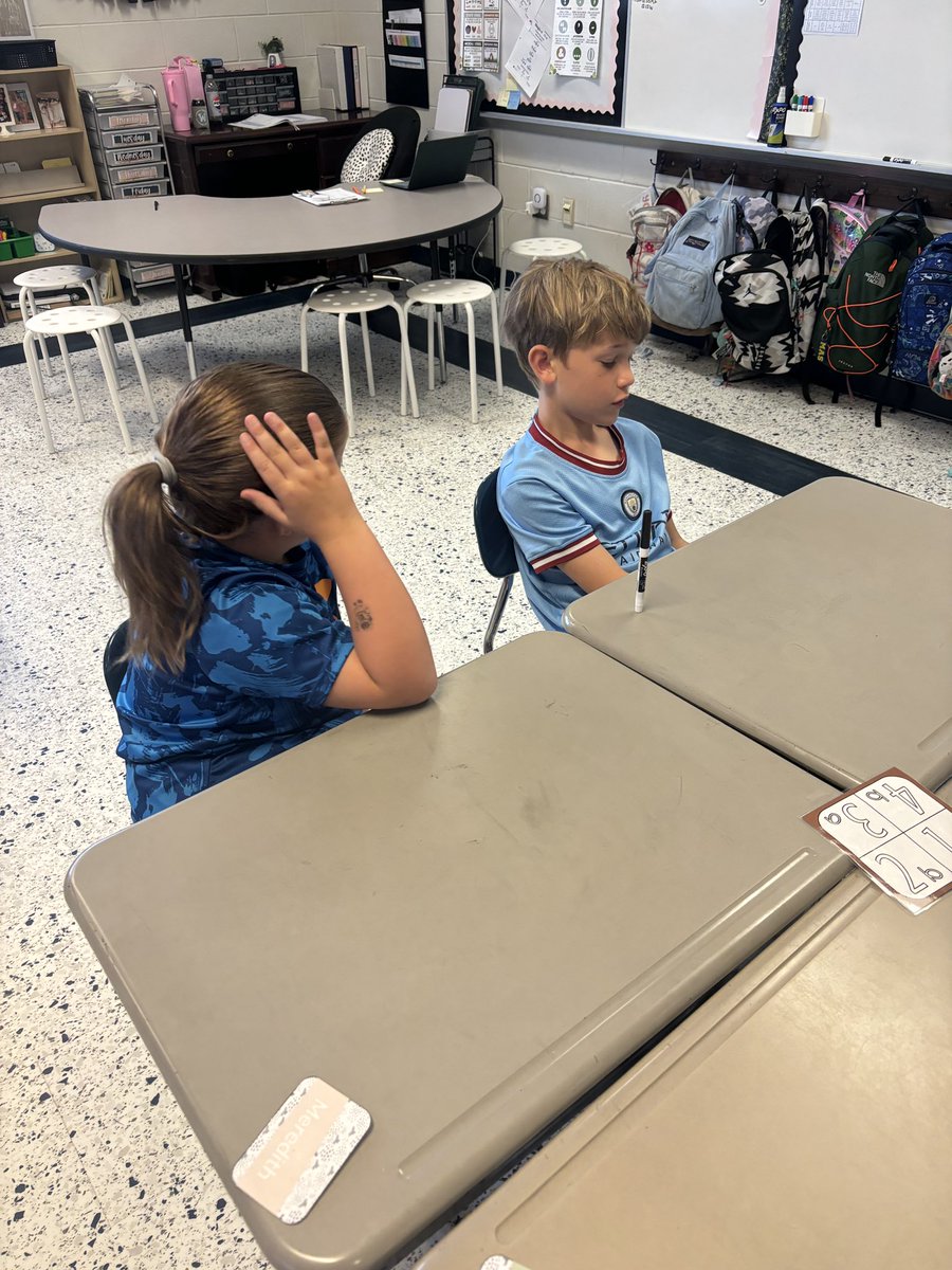 Miss Pellock ♡ tweet media