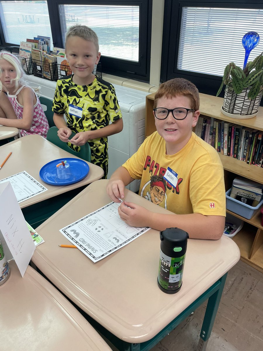 giddyup4thgrade's tweet photo. The Giddy up Crew (PM Class)had a great second day we did a Stem activity in class called “Saving Freddy”. They had fun working together trying to save Freddy and by putting a life saver on the gummy worm. Fun Day! #lm_schools #LMElementary #workingcooperatively https://t.co/bEq1oTvAyk