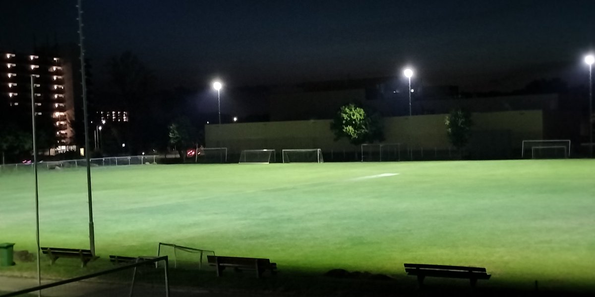 Bij Quick 1888 in Nijmegen hebben we nieuwe veld verlichting gerealiseerd, waardoor het zelfs mogelijk is om day/night #Cricket wedstrijden te spelen. <a href="/KNCBcricket/">Cricket🏏Netherlands</a>
