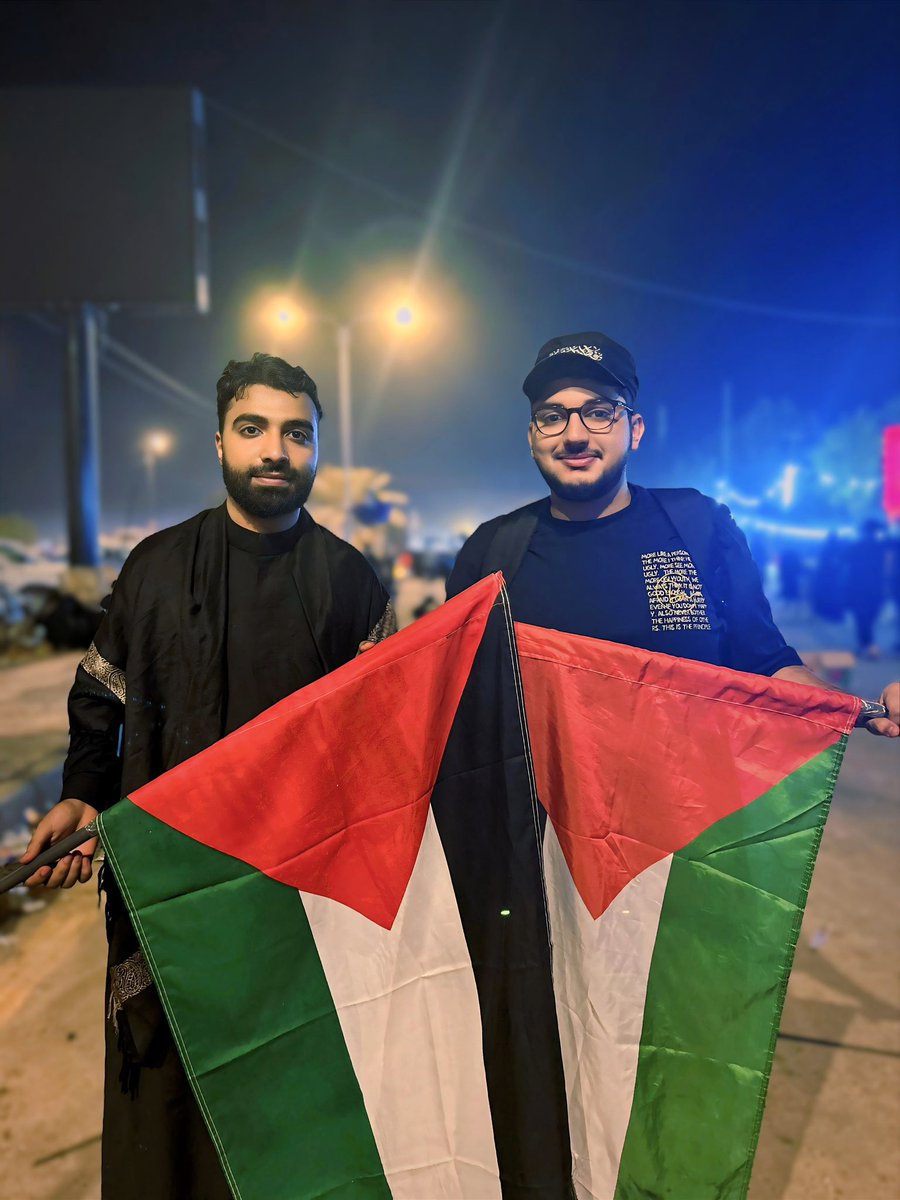 في خطوات المشاية جميعًا نذكر فلسطين 🇵🇸..

#طريق_المشاية 
#زيارة_الأربعين