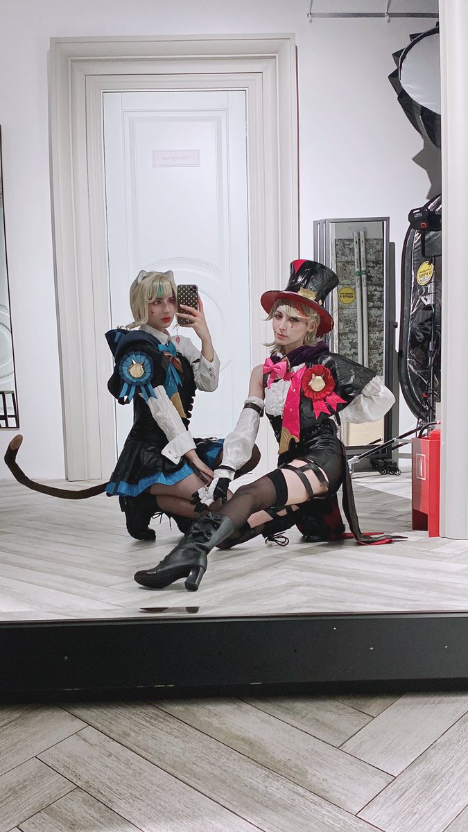 🎶 Till I make it overnight, making the world my own 
So hold tight, hope you enjoy the show 🎶 

#GenshinImpact #Lyney #Lynette