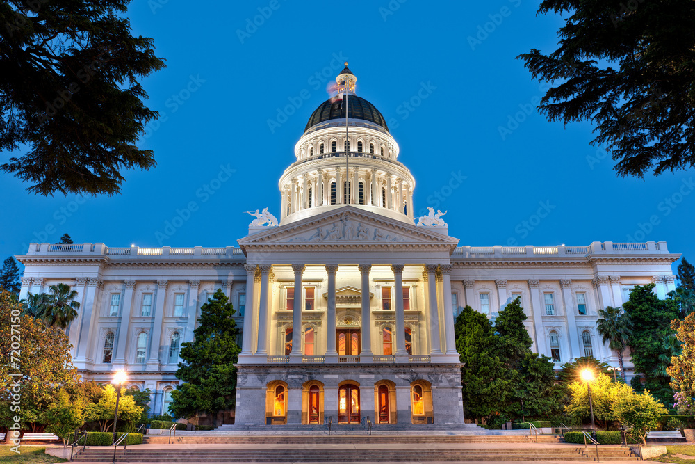 Steven Waldman (@stevenwaldman) on Twitter photo The new deal between Google and the state of California to help local news is step forward and the latest chapter in a burgeoning movement to save local news. The <a href="/Rebuild_News/">Rebuild Local News</a> statement on what we like, and what remains to be done. rebuildlocalnews.org/california-dea… The new deal between Google and the state of California to help local news is step forward and the latest chapter in a burgeoning movement to save local news. The <a href="/Rebuild_News/">Rebuild Local News</a> statement on what we like, and what remains to be done. rebuildlocalnews.org/california-dea…