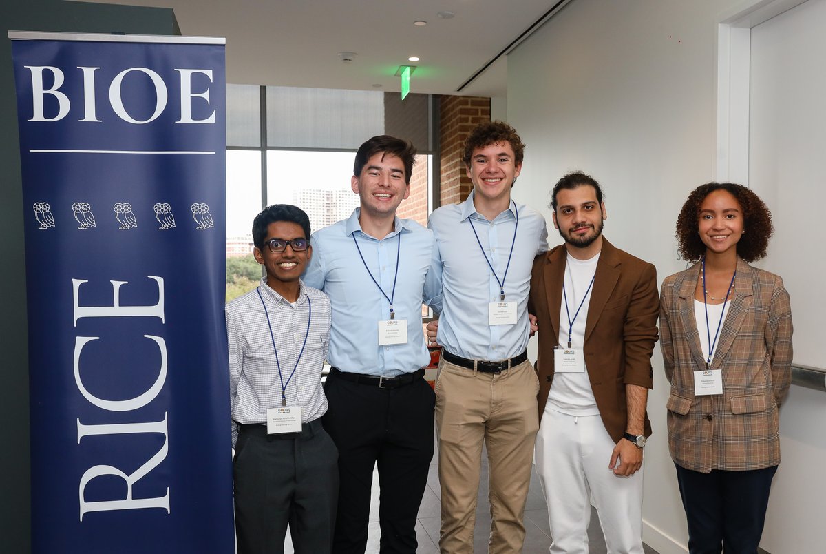 RiceGradSchool's tweet photo. Are you considering applying to GCURS but don’t know where to start? You're in luck! Join us on Monday, August 26, from Noon to 1:00 PM CT for a webinar led by Carly Graverson, a past participant and current Rice graduate student. Register here: https://t.co/N8b9TzLIe8. https://t.co/hEi19Iz65x