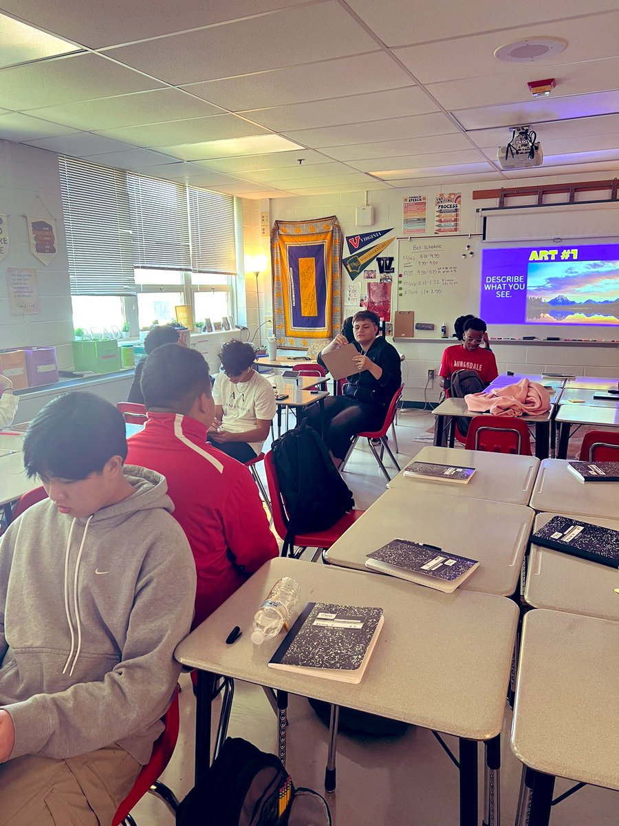 ms_englund's tweet image. English 10 students practiced their listening and speaking skills today! They had to explain an image to their partner and their partner had to draw it out.  Lots of laughs, active listening, teamwork, and academic discussion! #AtomNation