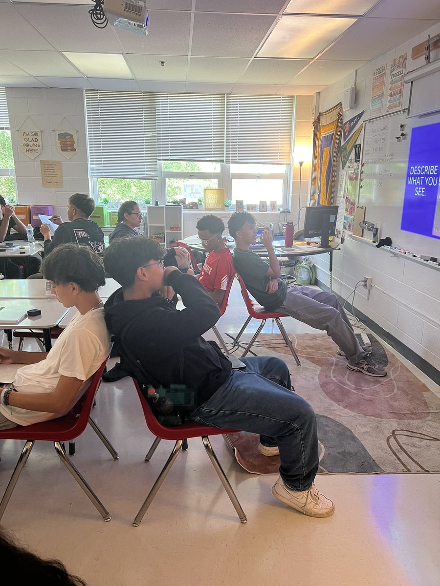 ms_englund's tweet image. English 10 students practiced their listening and speaking skills today! They had to explain an image to their partner and their partner had to draw it out.  Lots of laughs, active listening, teamwork, and academic discussion! #AtomNation