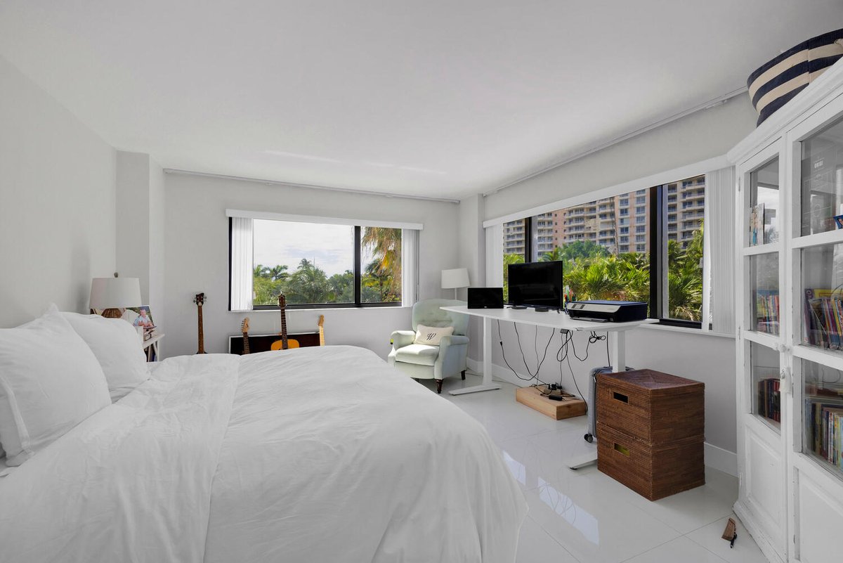 AnaBCuan's tweet photo. This magnificent 3 beds | 3 baths unit is available for lease at Bahia Mar, Key Biscayne.
Contact me for details! 
Ana Cuan
305.231.6255 ☎️ https://t.co/KKLPeihZfP