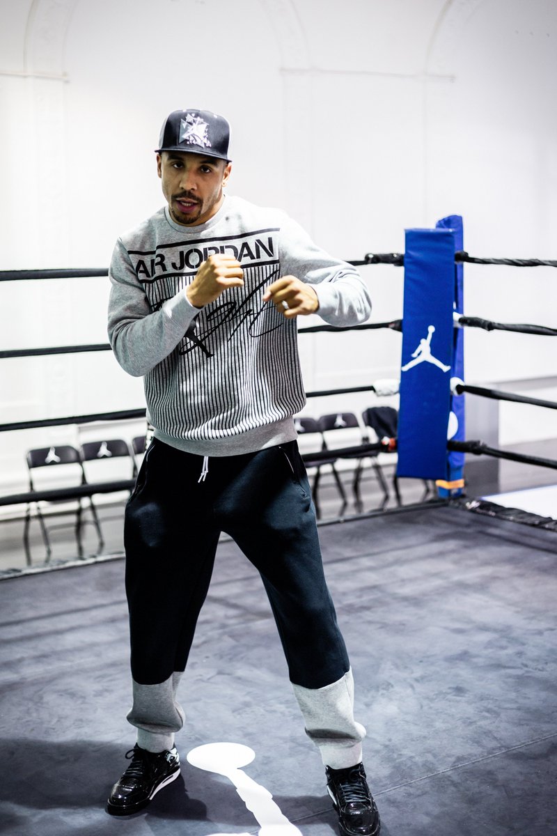 HeavyHittas's tweet photo. Undefeated super middleweight champ #AndreWard and former heavyweight champ #WladimirKlitschko appear at #Jordan Terminal 23 for a media training session ahead of a fight at #MadisonSquareGarden
Video: https://t.co/ZHubQGv0ar https://t.co/l9zFYwEeef