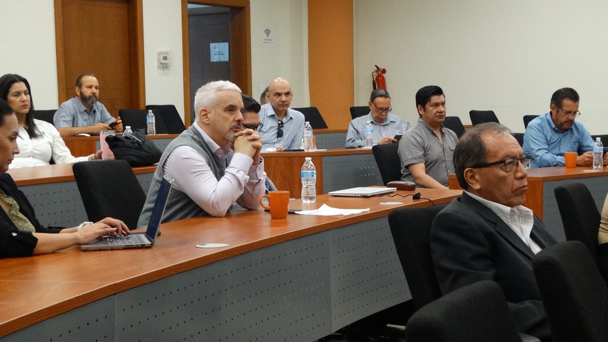i2t2nl's tweet photo. El pasado viernes 16 de agosto el Parque de Investigación e Innovación  Tecnológica PIIT, recibió la visita del Comité de Manufactura del  Cluster de Software @Csoftmty . https://t.co/pB36ejUNOH