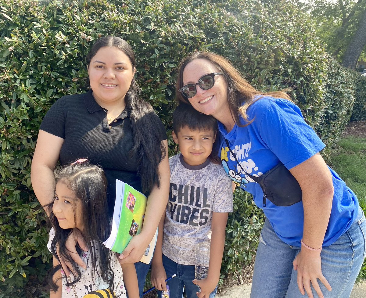 Angie Fish tweet media