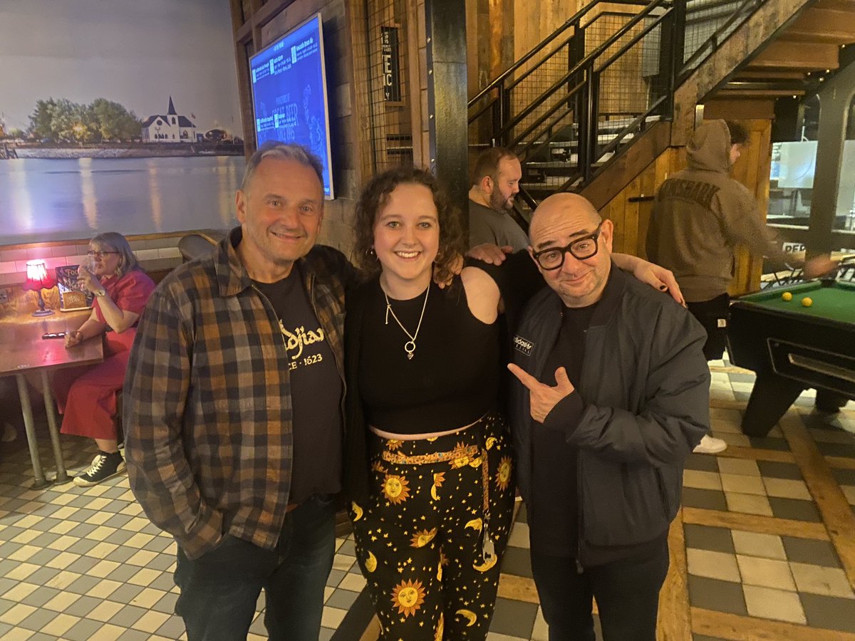 What an absolute honour to serve <a href="/themarkrad/">Mark Radcliffe</a> <a href="/thepaullangley/">Paul Langley</a> of <a href="/weareUNE/">UNE</a> ahead of the <a href="/neworder/">New Order</a> gig tomorrow! Was a privilege to serve lots of Belgium beers and show them my new order tats 🍻❤️ see ya on the stage tomorrow and thanks for being so lovely x