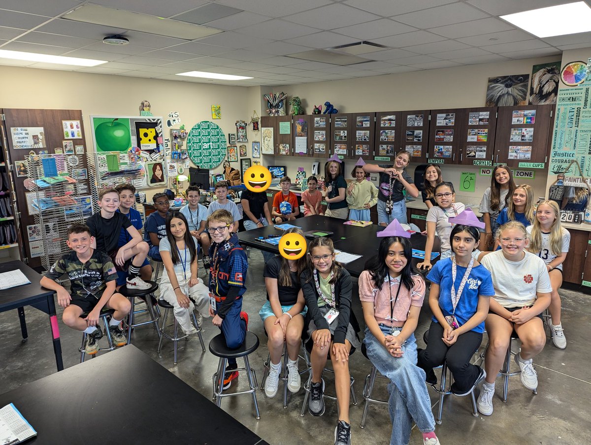 Oakcrest ART Dept. tweet media