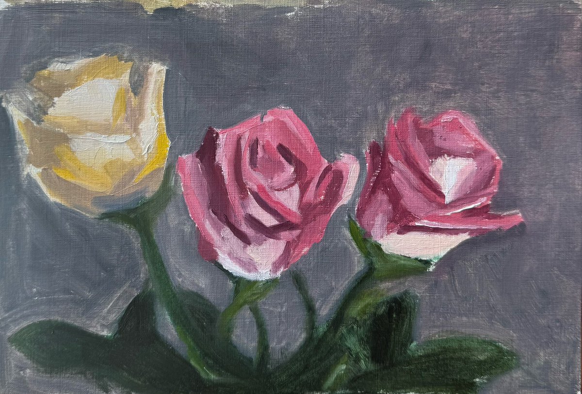 Jessieeezj's tweet photo. Day 40 #100dayofpainting 
Roses practice. I'm trying to train my eyes to recognize large areas of light&amp;shadow while leaving unnecessary details to capture the essence of the subject. I kept forgetting which layer or peddle I am on, lol. It turns out much better than the last! https://t.co/F0oMNyrxKs