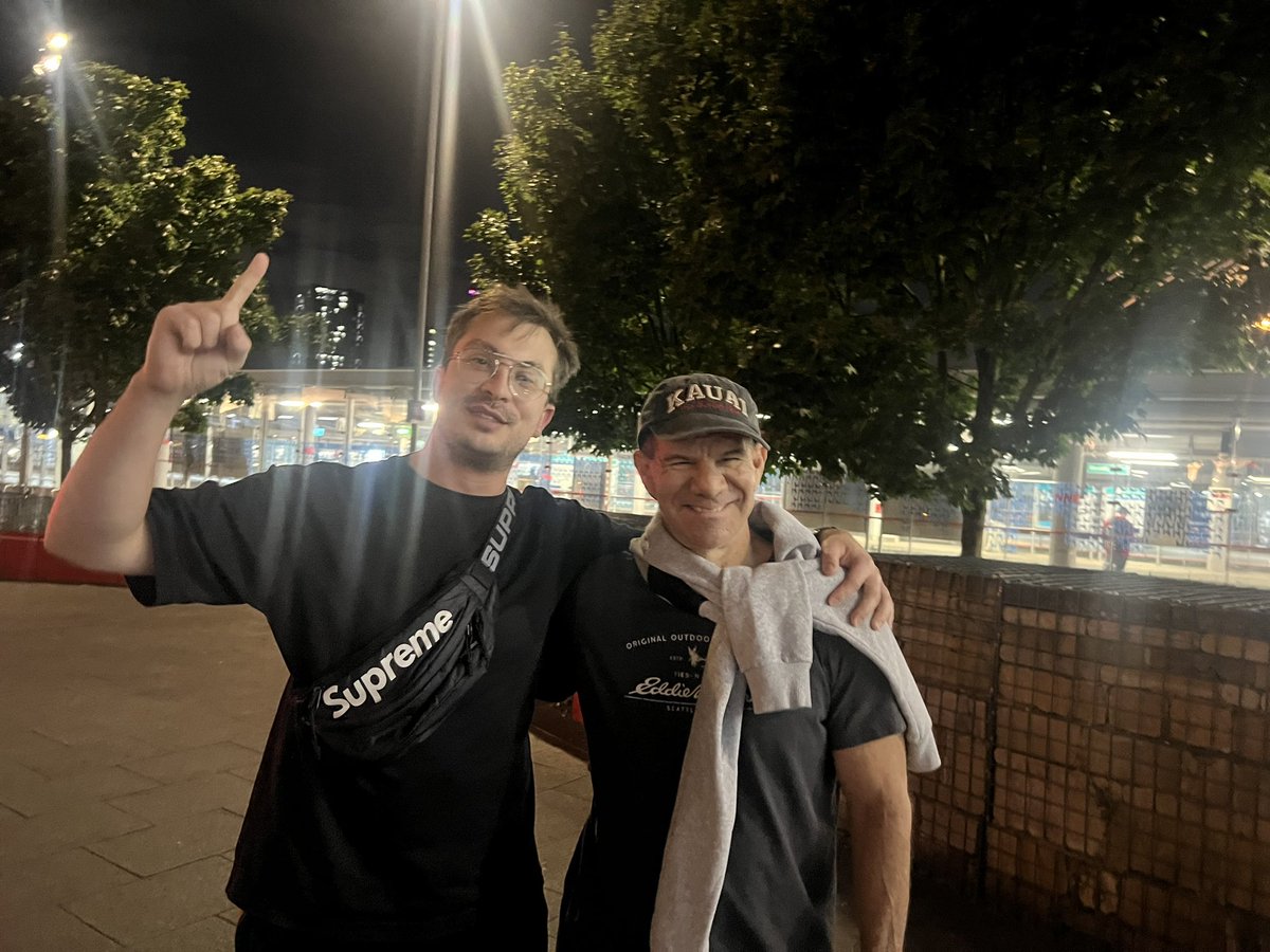 GColyer's tweet image. Privileged to acknowledge the tribal chief of wrestling journalism, @davemeltzerWON, tonight. ☝️🐐📝