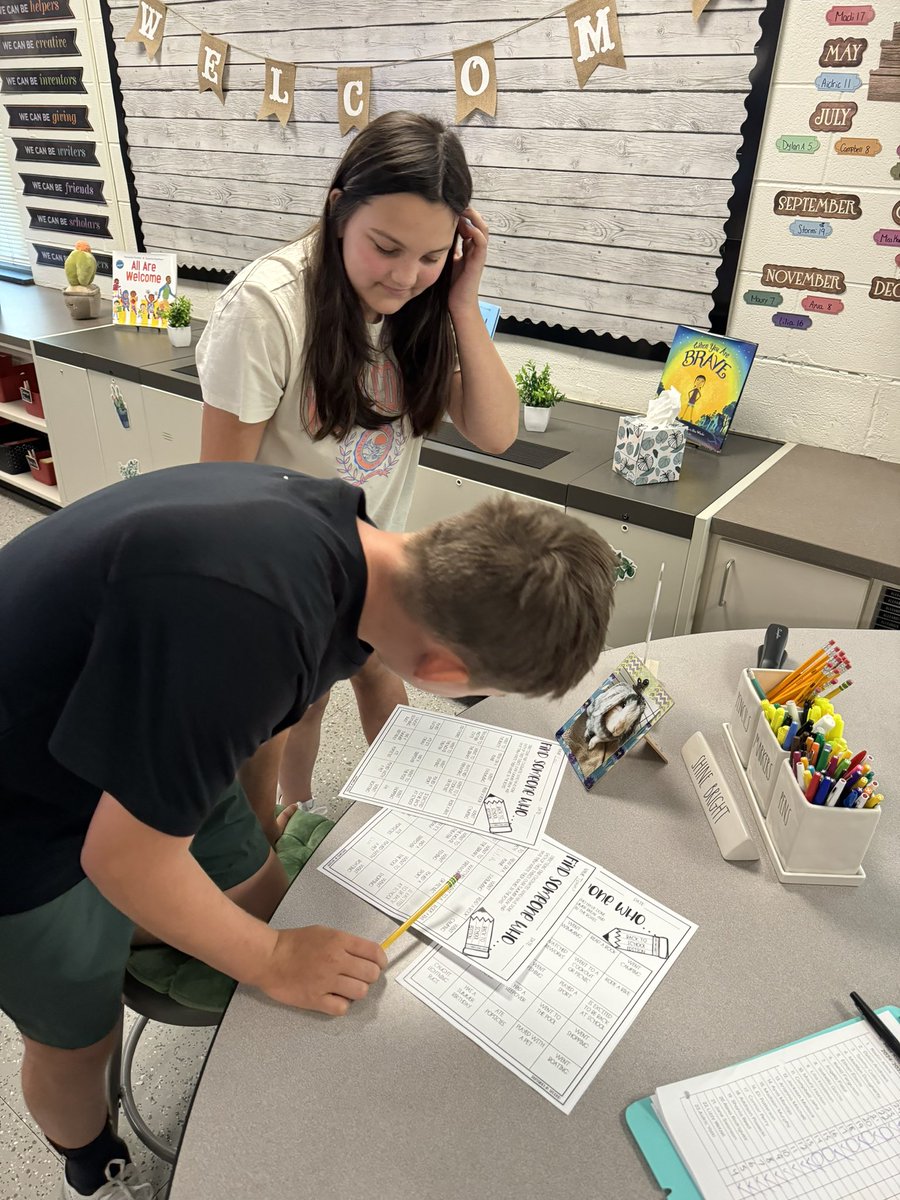 SamiaKaddoura's tweet photo. Fun first (half) day with my 6th grade gators!🐊 @GoodrichSchool #grway https://t.co/jPjrVUf9KO