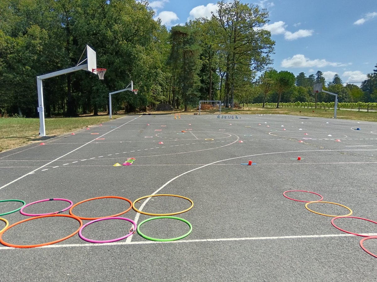 BarrauStphanie1's tweet photo. Premier jour de stage #Crusep avec l'#usep 81. Belle découverte des travaux de mon homonyme sur les PMB en maternelle grâce à l'#ageem. Théorie et pratique qui donnent des idées. Présentation de la rencontre Radegou. #equipeEPS 81 et l'usep du 81. Merci pour votre participation😊 https://t.co/dnVmHLTG1U