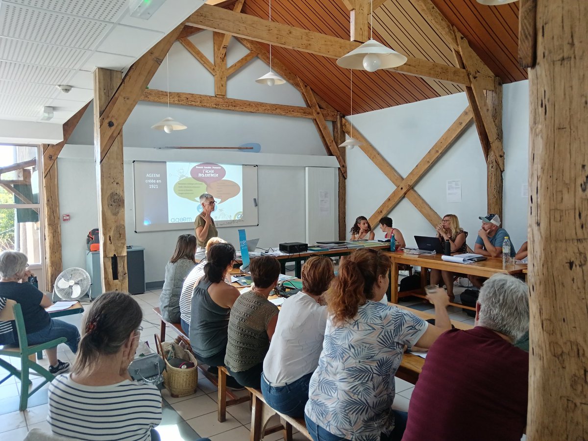 BarrauStphanie1's tweet photo. Premier jour de stage #Crusep avec l'#usep 81. Belle découverte des travaux de mon homonyme sur les PMB en maternelle grâce à l'#ageem. Théorie et pratique qui donnent des idées. Présentation de la rencontre Radegou. #equipeEPS 81 et l'usep du 81. Merci pour votre participation😊 https://t.co/dnVmHLTG1U