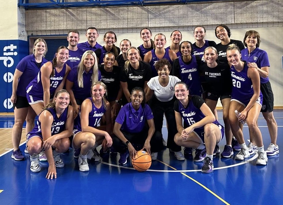 CoachSinn's tweet image. Game Time! 🏀🎉  Impressive performances by the Tommies! #Together #Attacking #Defending #PurplePride #W’s✅